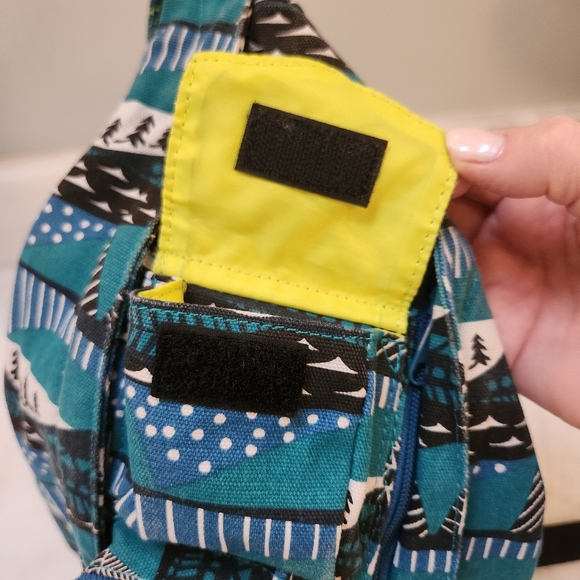 KAVU Original Rope Bag Sling Pack Crossbody Adjustable Strap Winterscape - Picture 9 of 11